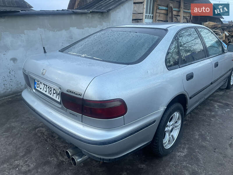 Седан Honda Accord 1997 в Жовкве фото 7 Седан Honda Accord 1997 в Жовкве