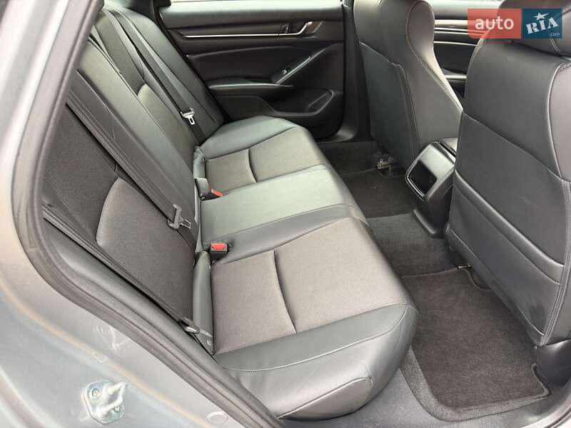 Седан Honda Accord 2022 в Киеве