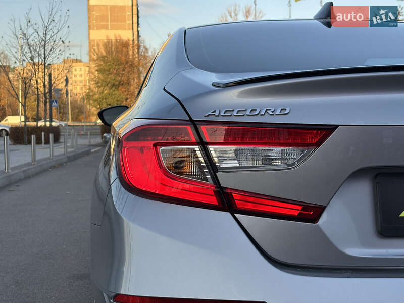 Седан Honda Accord 2022 в Киеве