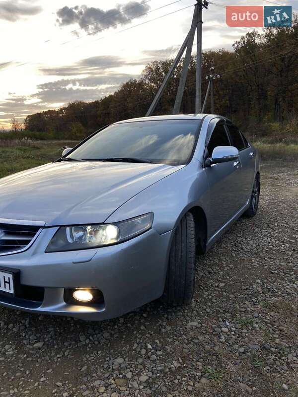 Седан Honda Accord 2004 в Ужгороде