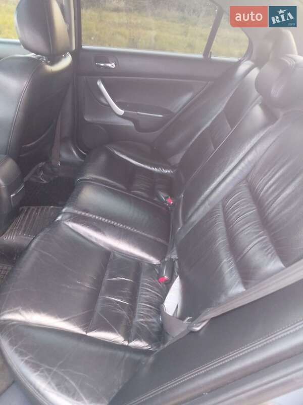 Седан Honda Accord 2004 в Ужгороде