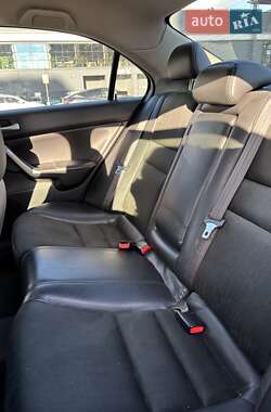 Седан Honda Accord 2004 в Киеве