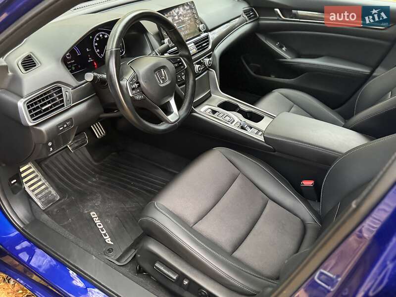 Седан Honda Accord 2022 в Білогородці