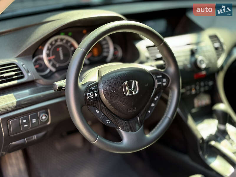 Седан Honda Accord 2008 в Киеве