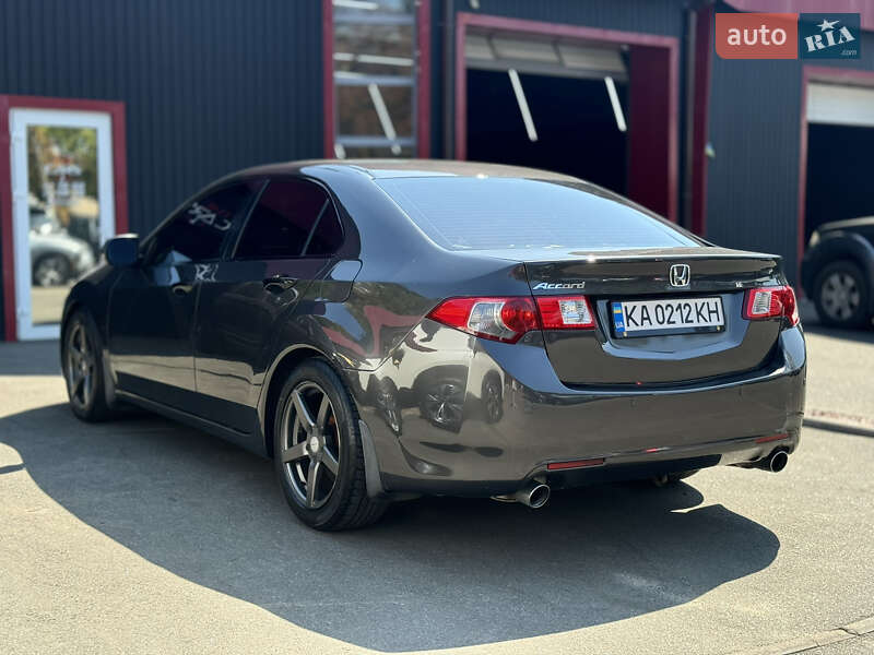 Седан Honda Accord 2008 в Киеве