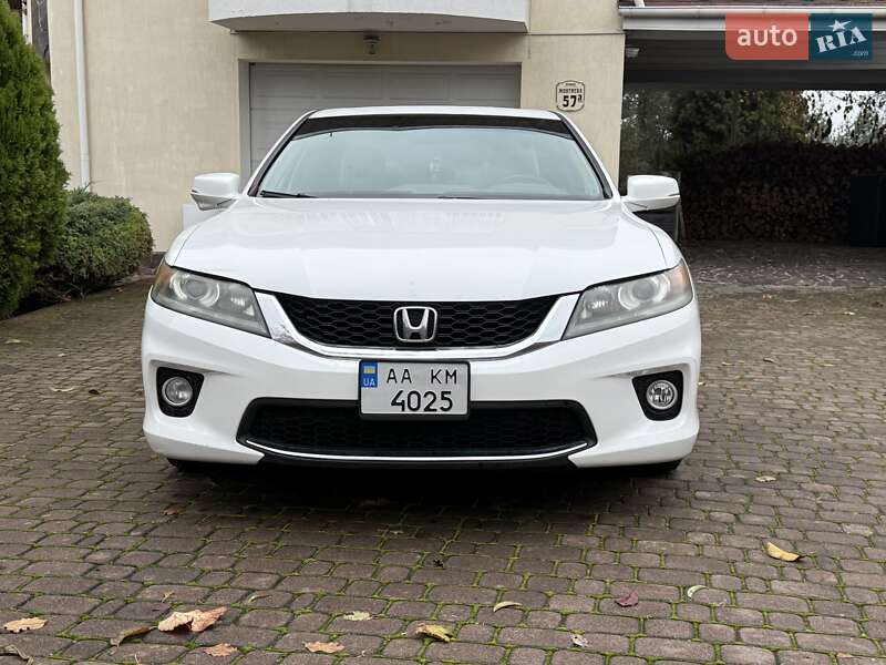 Купе Honda Accord 2015 в Киеве фото 4 Купе Honda Accord 2015 в Киеве