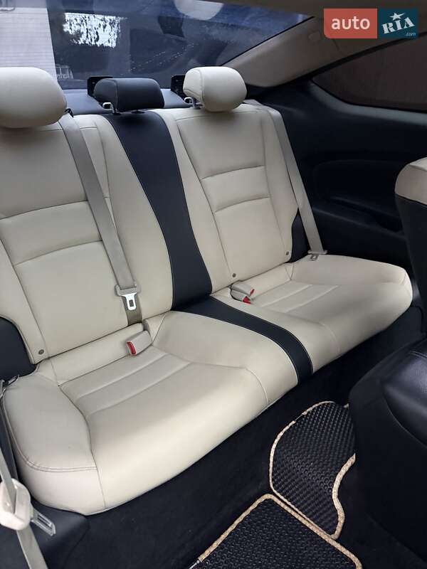 Купе Honda Accord 2015 в Киеве фото 8 Купе Honda Accord 2015 в Киеве