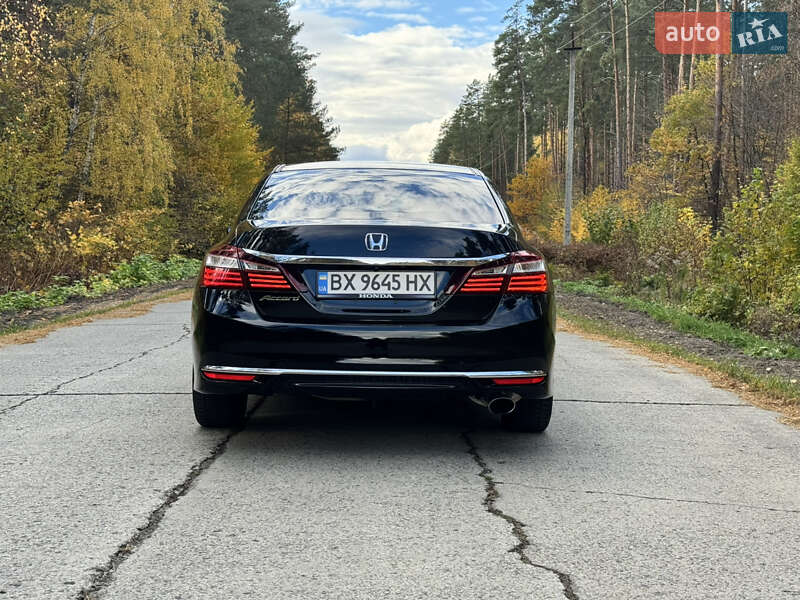 Седан Honda Accord 2017 в Нетішині