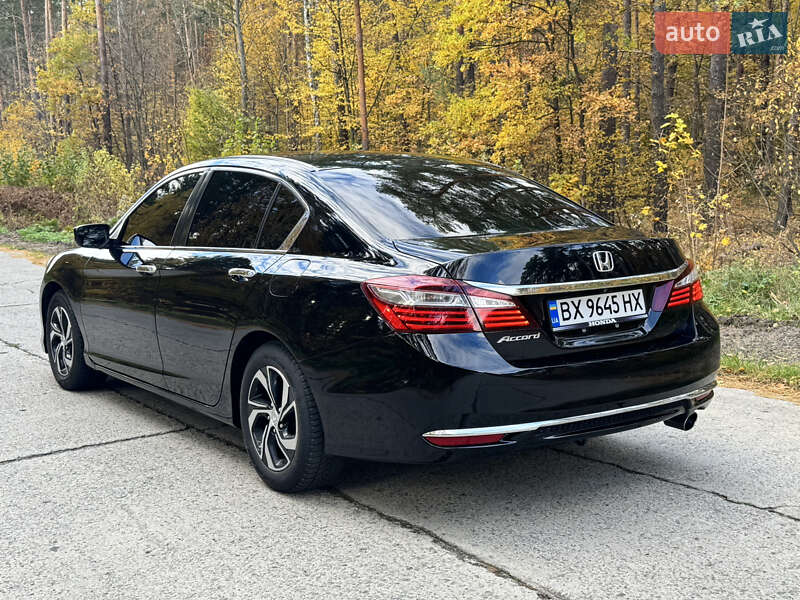 Седан Honda Accord 2017 в Нетішині