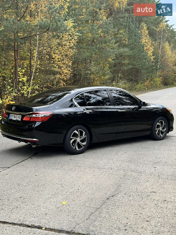 Седан Honda Accord 2017 в Нетішині