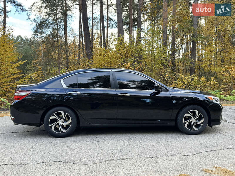 Седан Honda Accord 2017 в Нетішині