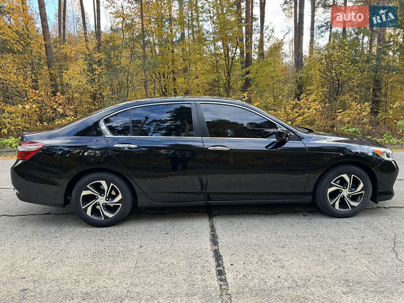 Седан Honda Accord 2017 в Нетішині