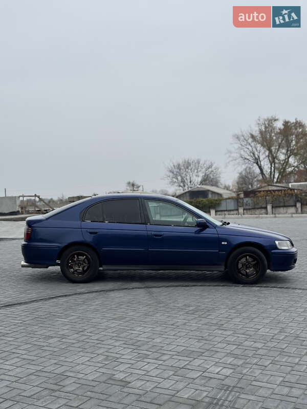 Лифтбек Honda Accord 2000 в Днепре