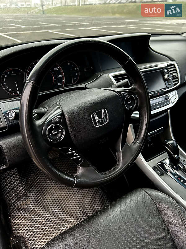 Купе Honda Accord 2015 в Кривом Роге
