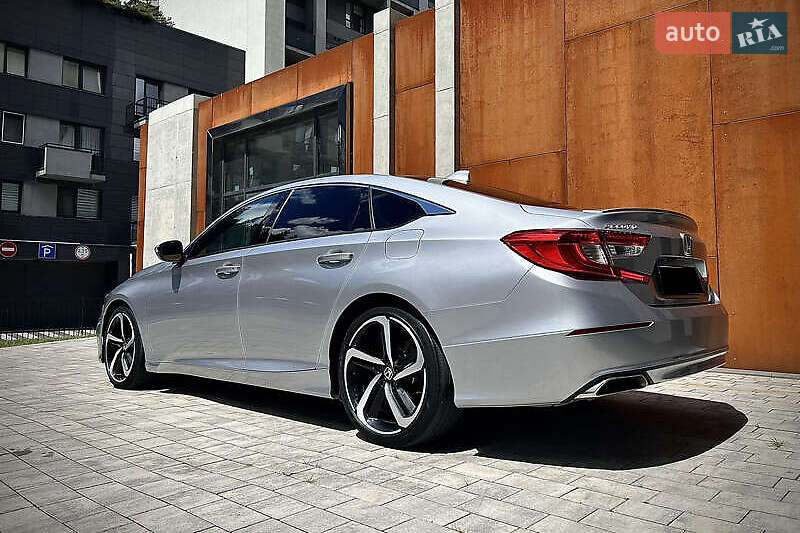 Седан Honda Accord 2018 в Киеве фото 11 Седан Honda Accord 2018 в Киеве