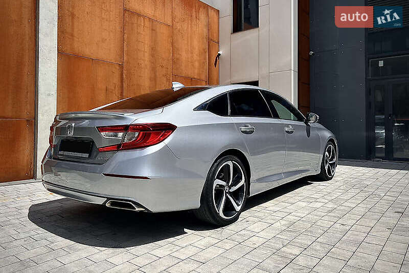 Седан Honda Accord 2018 в Киеве фото 6 Седан Honda Accord 2018 в Киеве