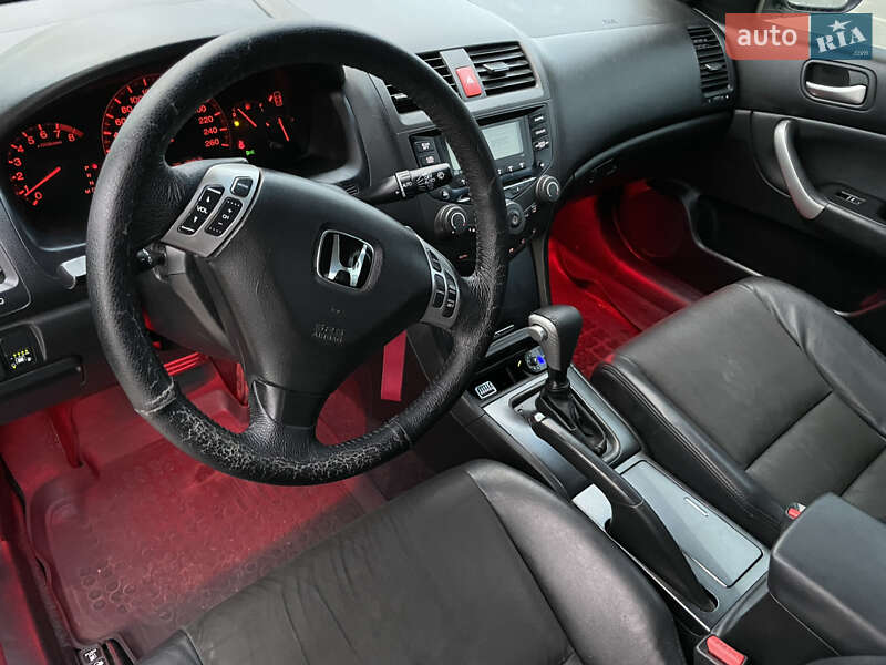 Седан Honda Accord 2005 в Киеве фото 4 Седан Honda Accord 2005 в Киеве