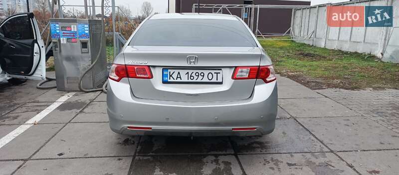 Седан Honda Accord 2009 в Киеве
