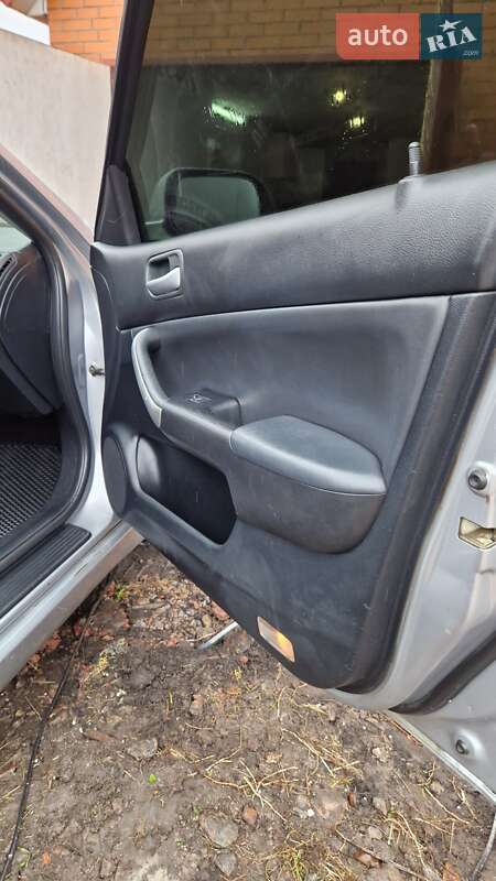 Седан Honda Accord 2004 в Березане фото 4 Седан Honda Accord 2004 в Березане