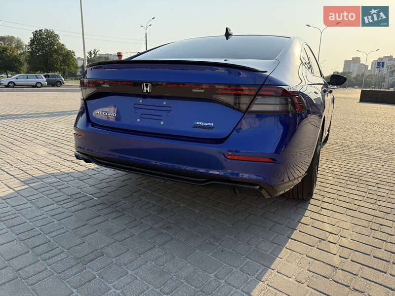 Седан Honda Accord 2023 в Луцке