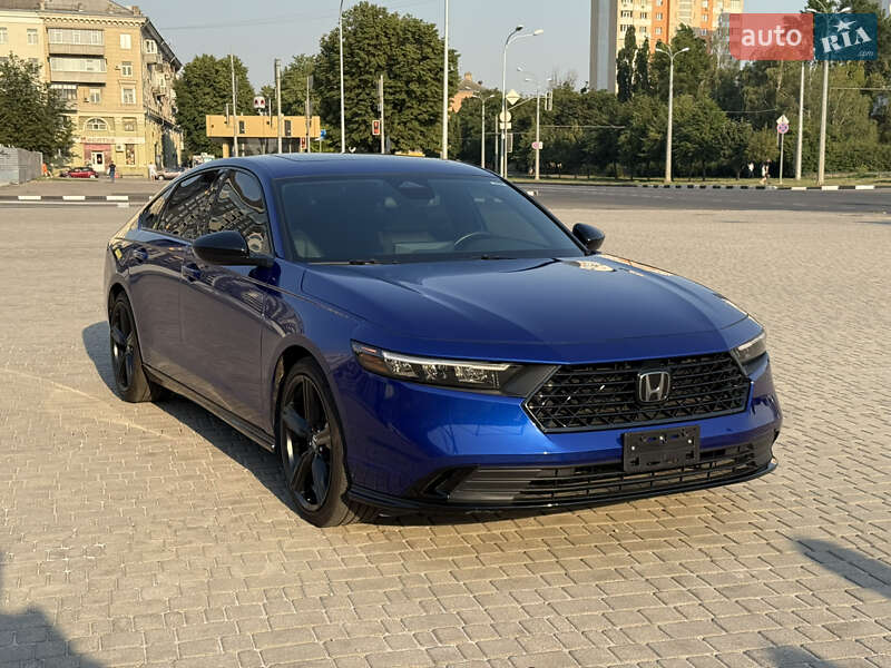 Седан Honda Accord 2023 в Луцке