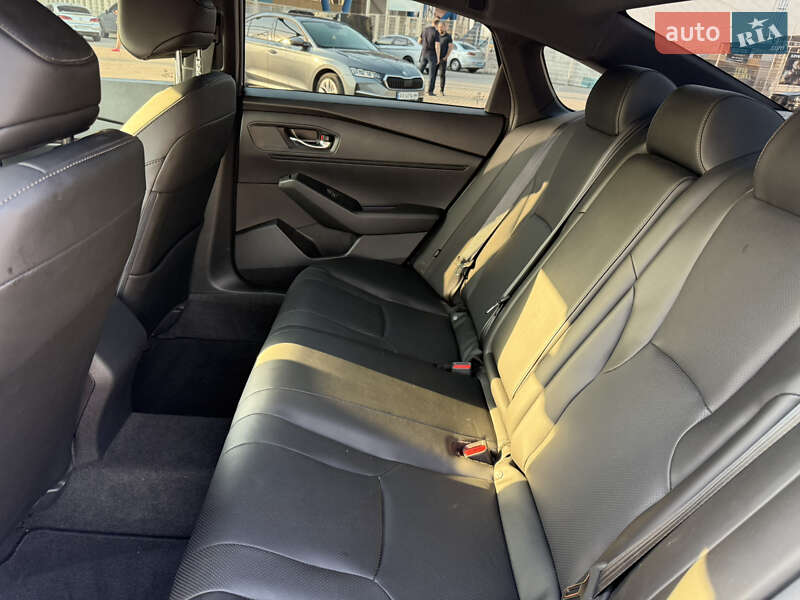 Седан Honda Accord 2023 в Луцке