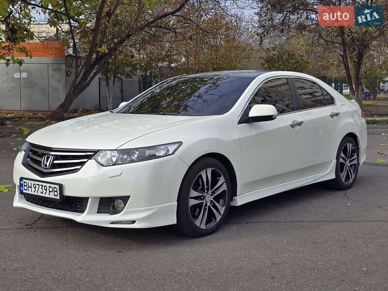 Седан Honda Accord 2010 в Одессе