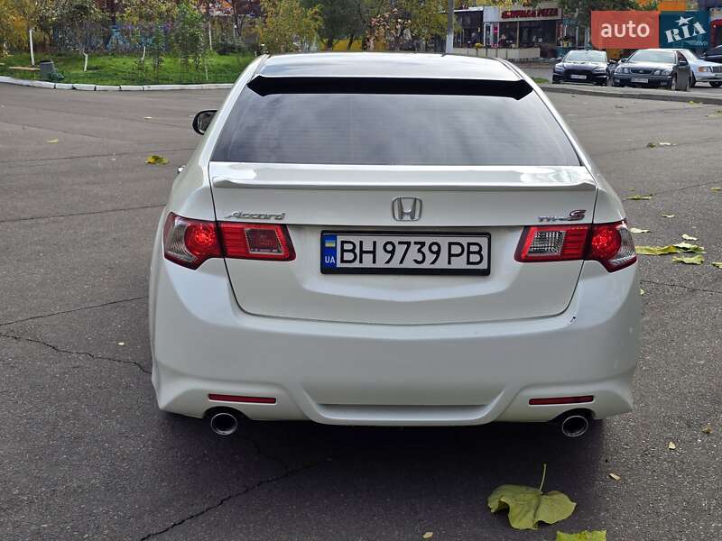 Седан Honda Accord 2010 в Одессе