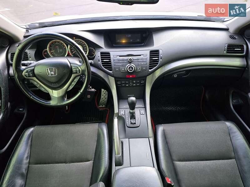 Седан Honda Accord 2010 в Одессе