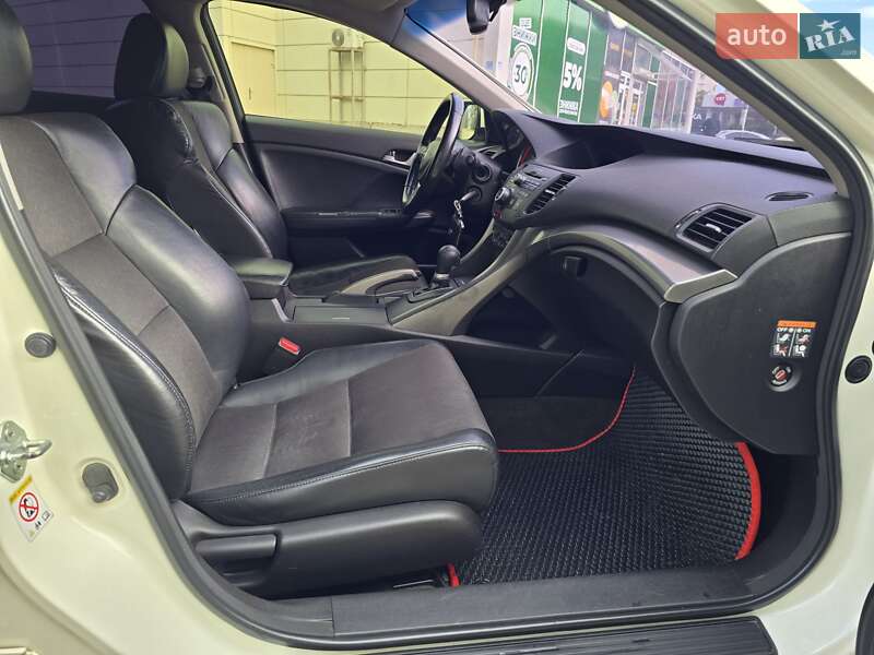 Седан Honda Accord 2010 в Одессе