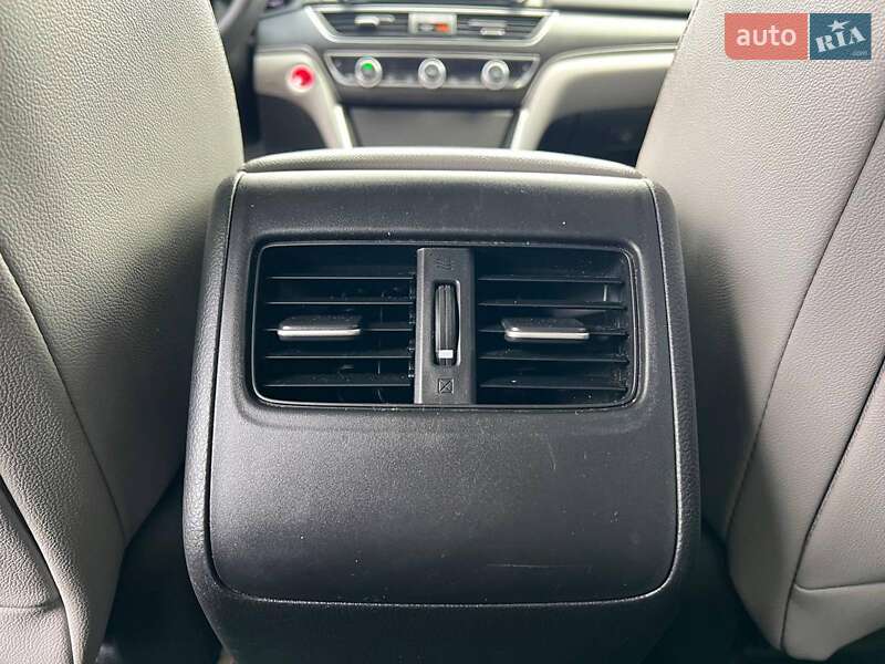 Седан Honda Accord 2019 в Львове