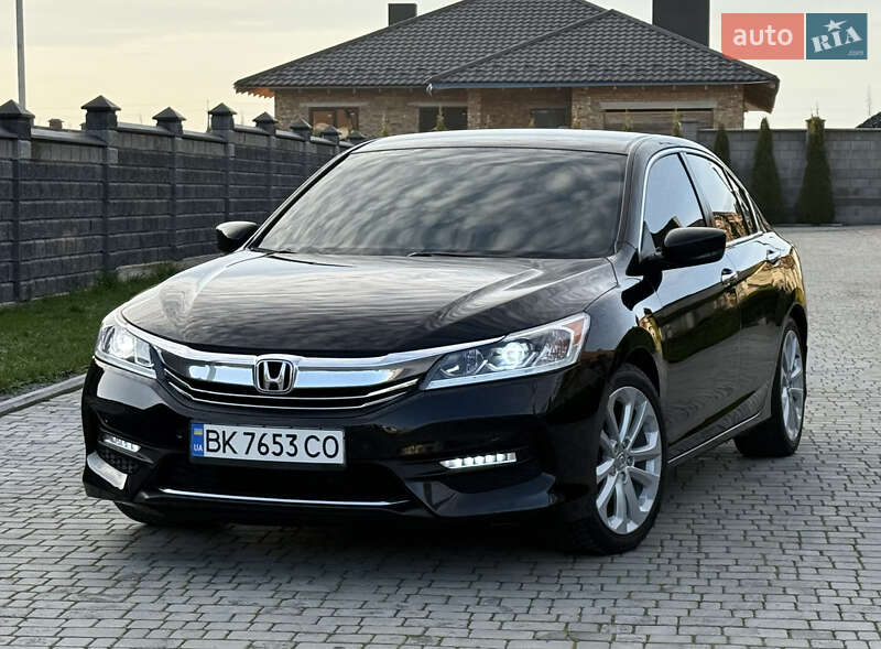 Седан Honda Accord 2015 в Ровно фото Седан Honda Accord 2015 в Ровно