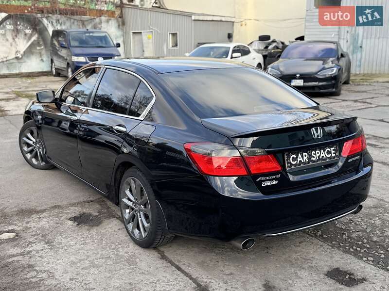 Седан Honda Accord 2015 в Одессе