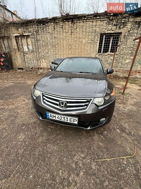 Седан Honda Accord 2009 в Житомирі