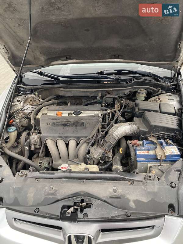 Седан Honda Accord 2004 в Киеве фото 3 Седан Honda Accord 2004 в Киеве