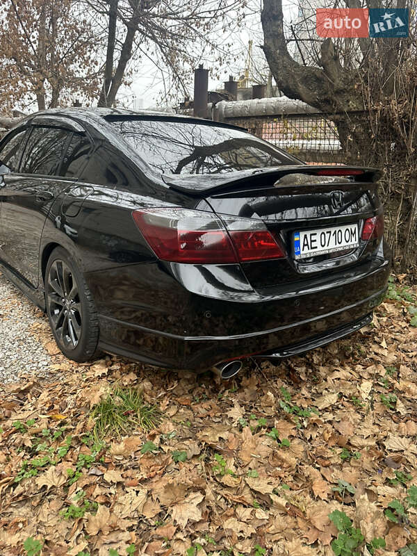 Седан Honda Accord 2013 в Днепре