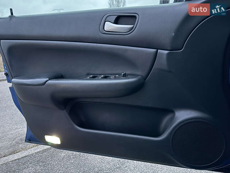 Седан Honda Accord 2003 в Киеве фото 27 Седан Honda Accord 2003 в Киеве