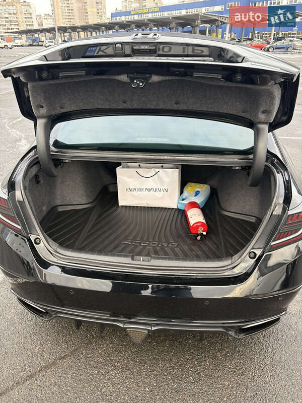 Седан Honda Accord 2018 в Киеве