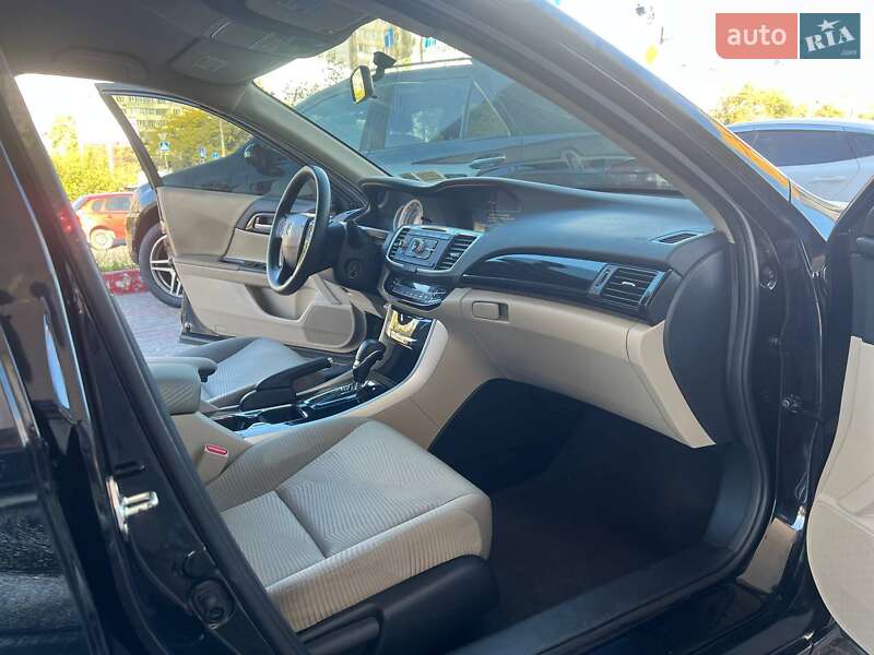 Седан Honda Accord 2016 в Одессе