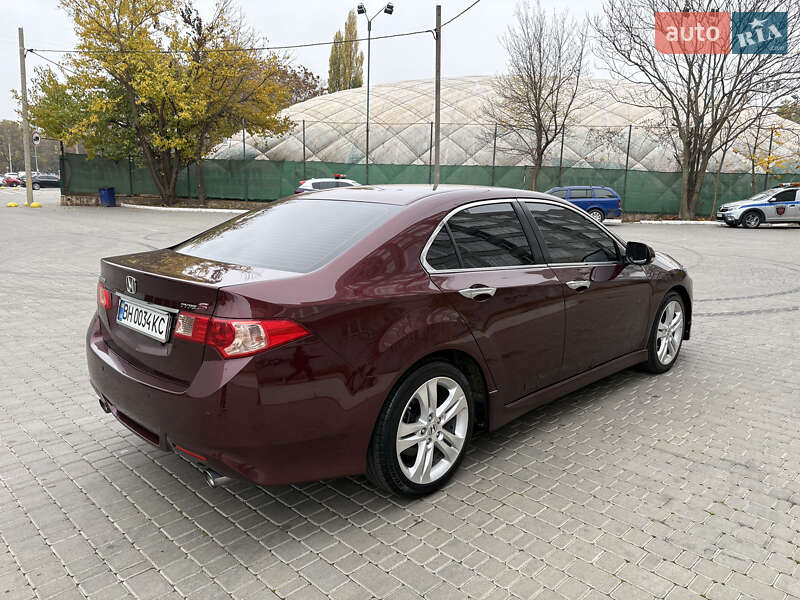 Седан Honda Accord 2012 в Одессе