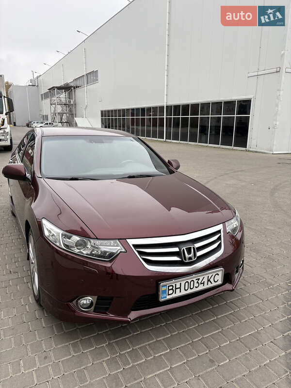 Седан Honda Accord 2012 в Одессе