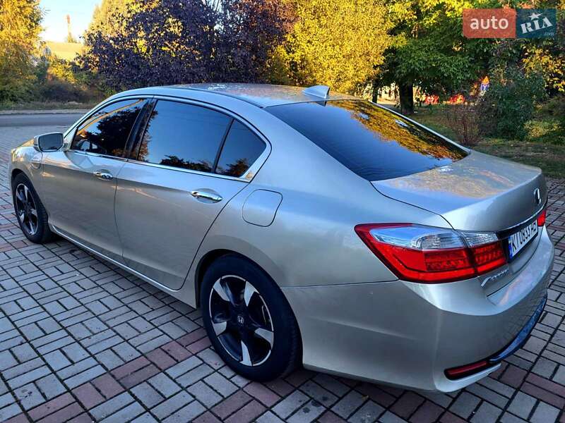 Седан Honda Accord 2013 в Запорожье