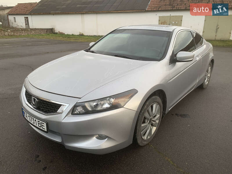 Купе Honda Accord 2008 в Киеве