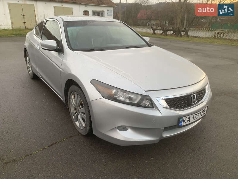 Купе Honda Accord 2008 в Киеве