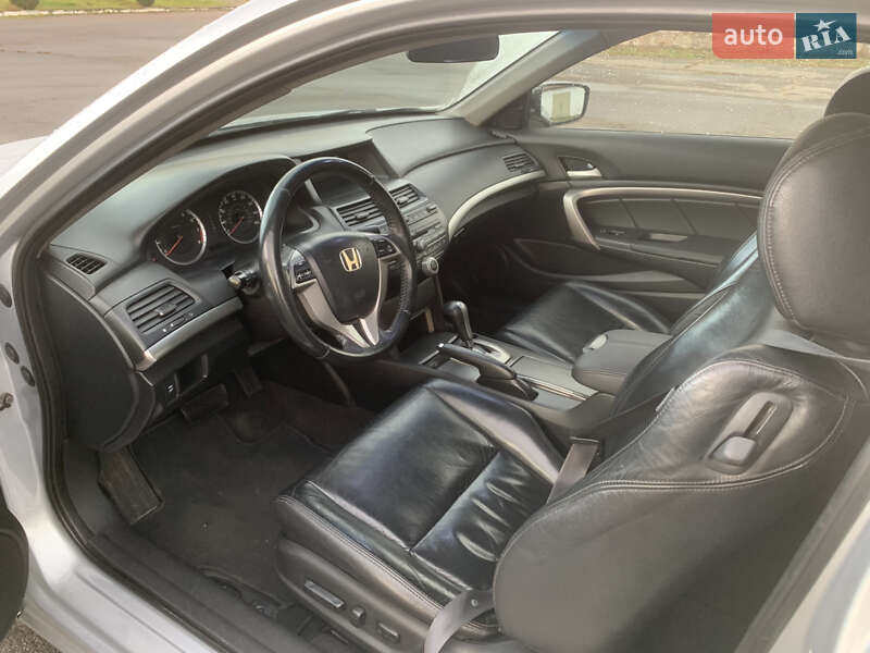 Купе Honda Accord 2008 в Киеве