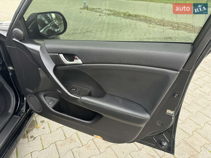 Седан Honda Accord 2008 в Черноморске