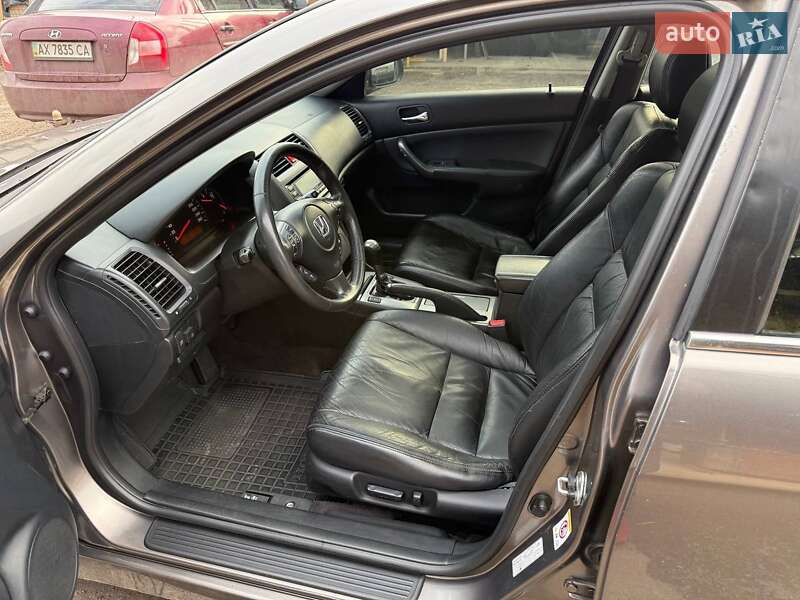 Седан Honda Accord 2006 в Харькове