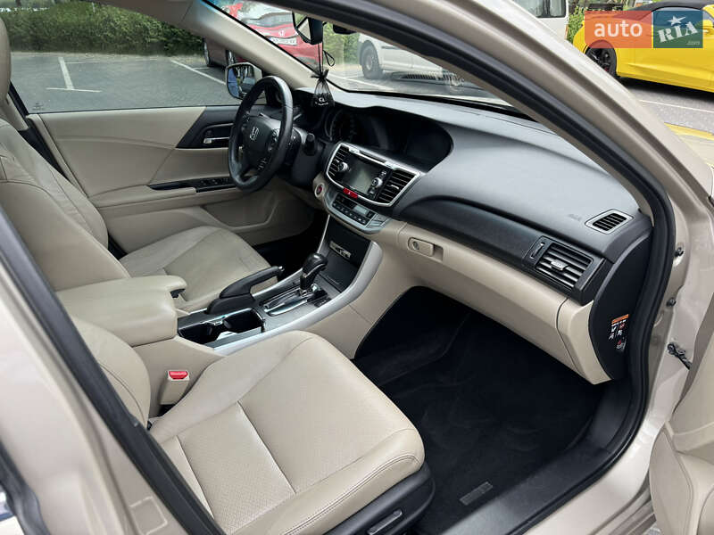 Седан Honda Accord 2013 в Киеве фото 7 Седан Honda Accord 2013 в Киеве