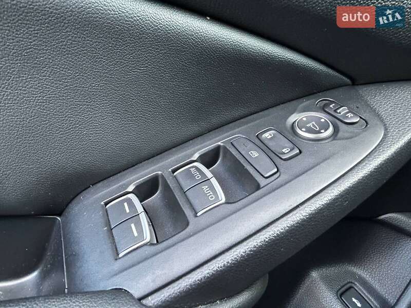 Седан Honda Accord 2022 в Киеве