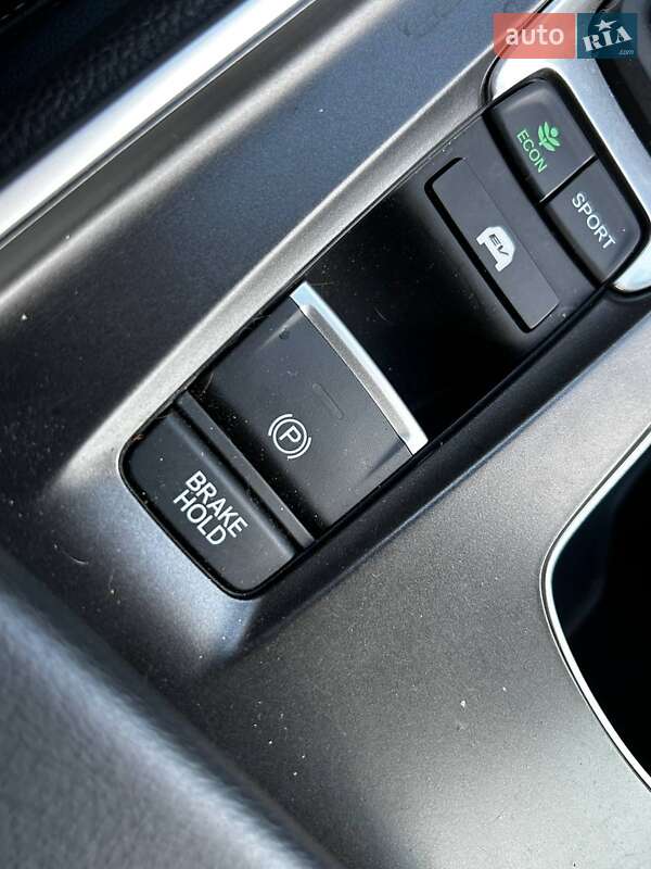 Седан Honda Accord 2022 в Киеве